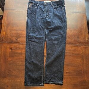 Ariat Relaxed Blue Jeans with Timeless Comfort